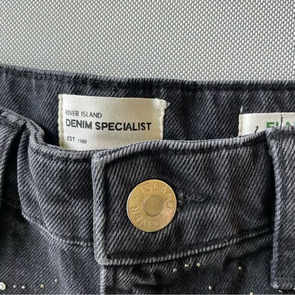 Flared Cropped Black Rhinestone Capri Jeans Size 6S - Picture 8 of 10